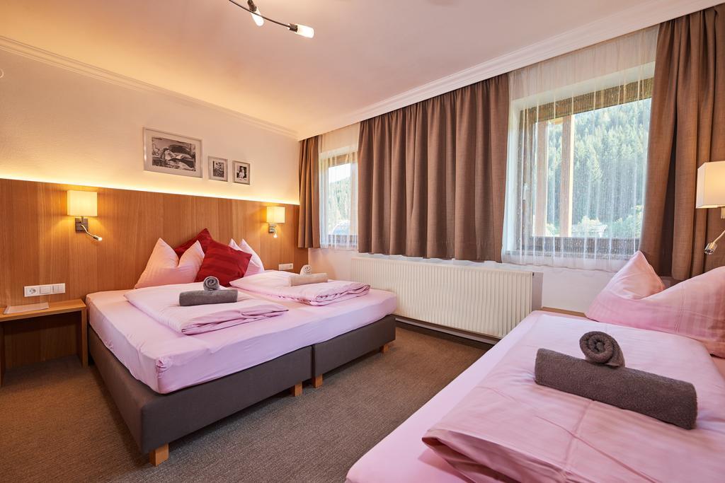Apartments Neue Post Филцмос Екстериор снимка