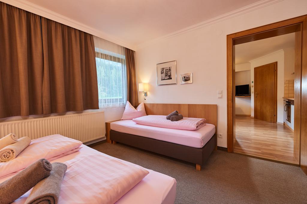 Apartments Neue Post Филцмос Екстериор снимка