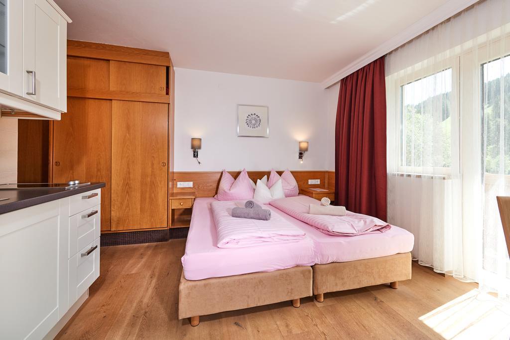 Apartments Neue Post Филцмос Екстериор снимка