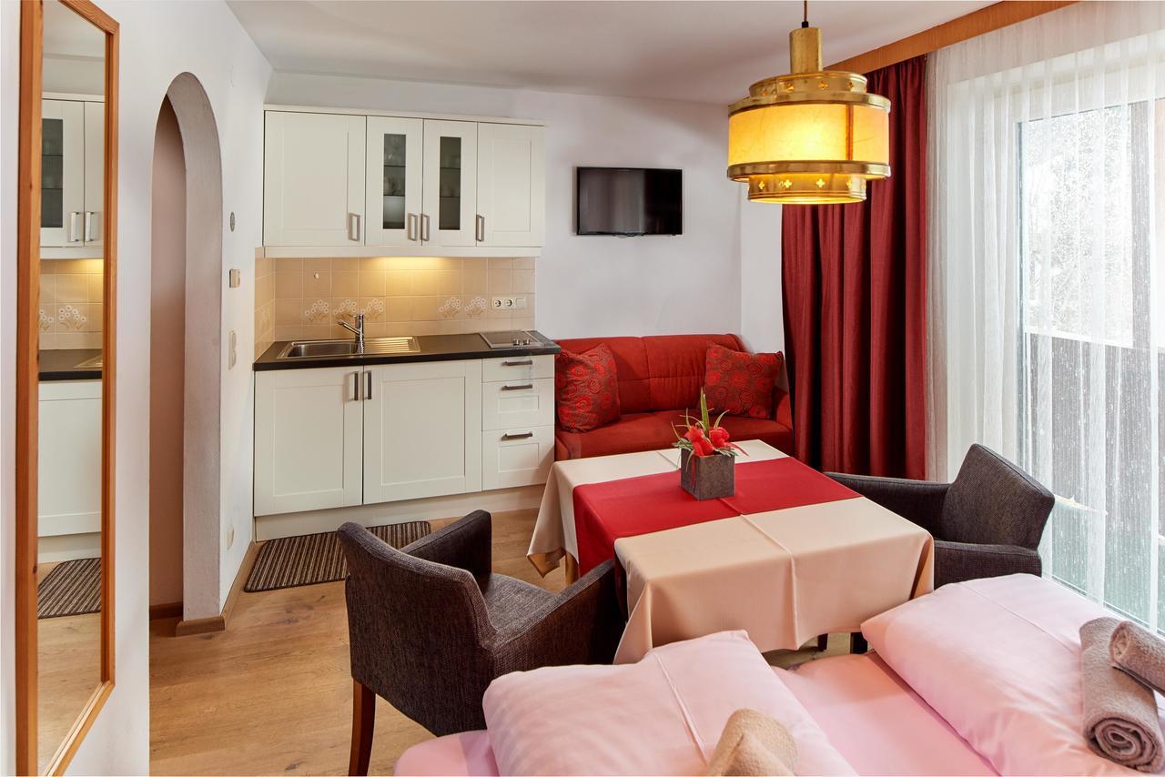 Apartments Neue Post Филцмос Екстериор снимка