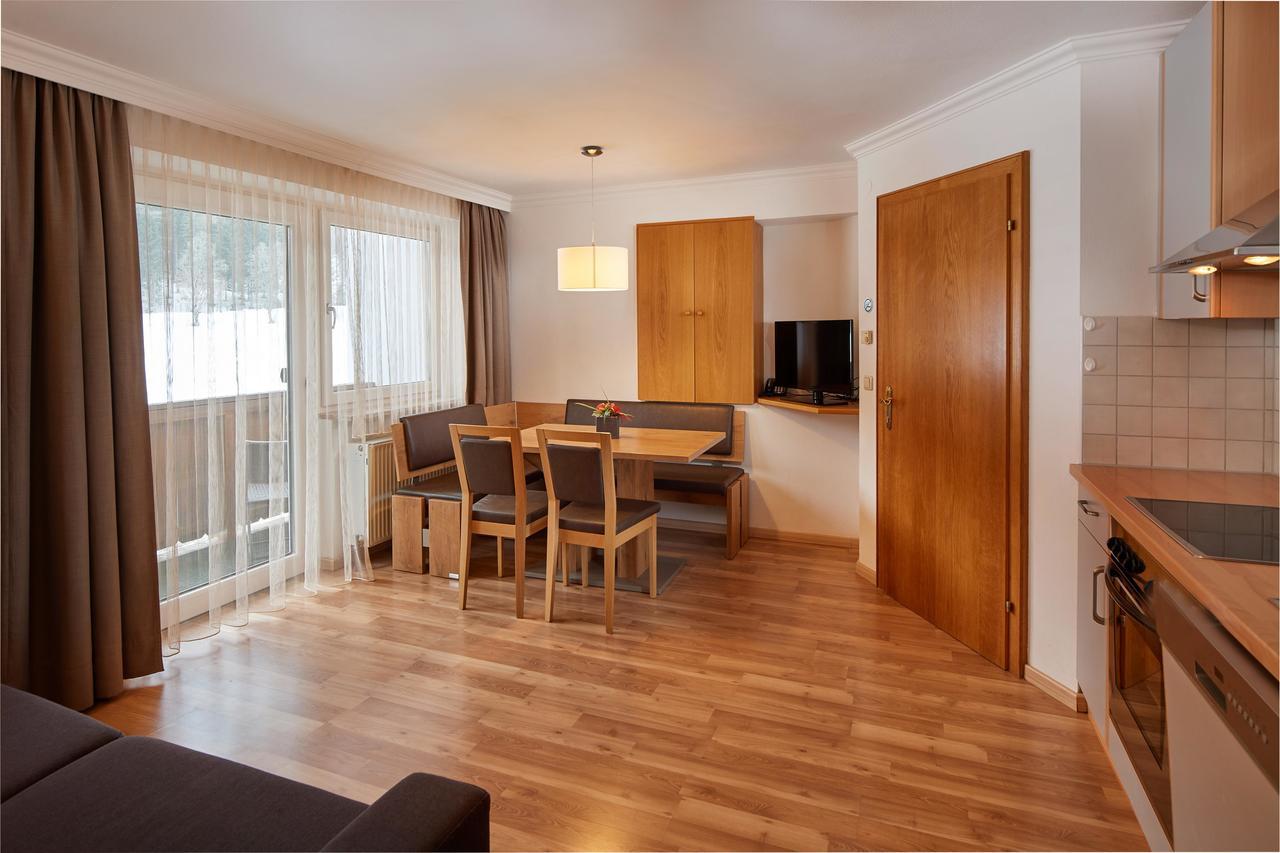Apartments Neue Post Филцмос Екстериор снимка